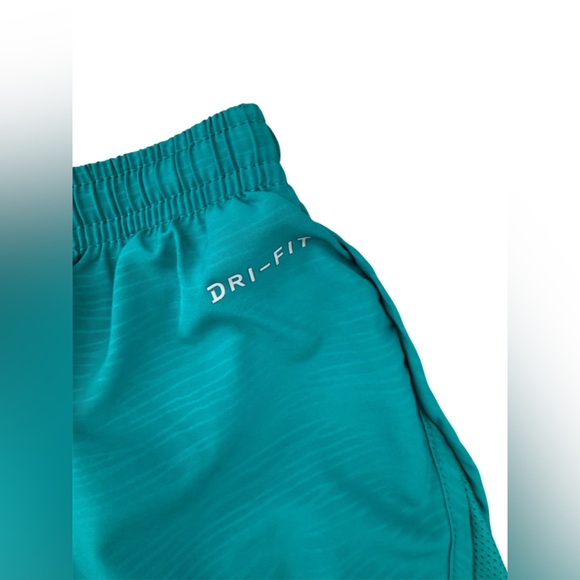 Nike Dri-Fit  Teal Women’s Running Athletic Shorts SZ M - Picture 5 of 8